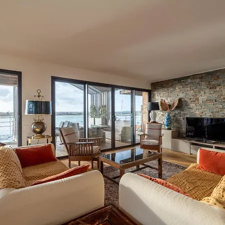 דירה - Aiguillon - T5 Avec Terrasse, Parking Securise Et Wifi - Fr-1-319-404 *