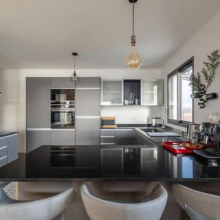 - Aiguillon - T5 Avec Terrasse, Parking Securise Et Wifi - Fr-1-319-404 דירה *