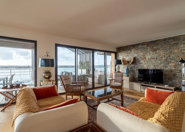 Lejlighed - Aiguillon - T5 Avec Terrasse, Parking Securise Et Wifi - Fr-1-319-404 *